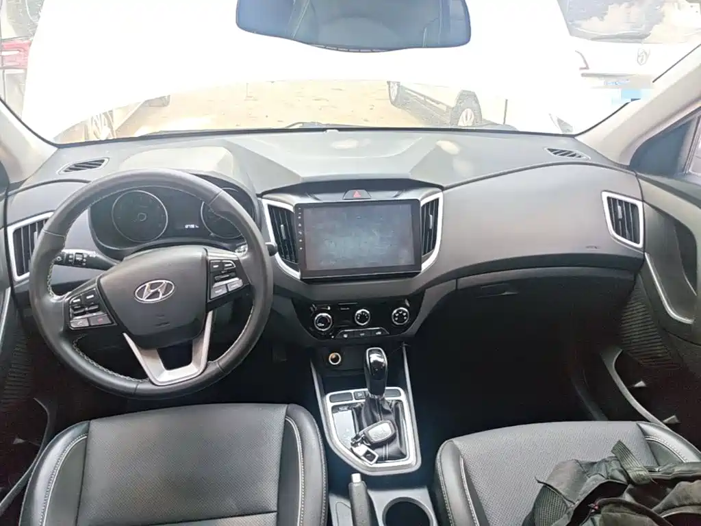Hyundai ix25 2019 — фото 10