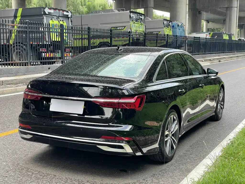 Audi A6L 2023