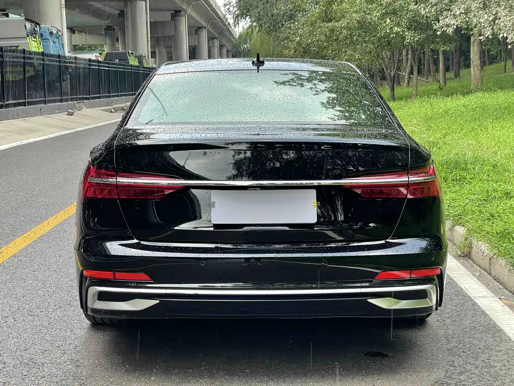 Audi A6L 2023
