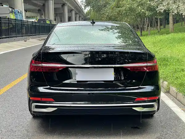 Audi A6L 2023