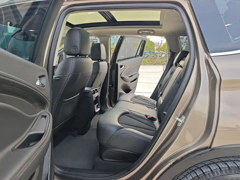 Buick Envision Plus 2018 — фото 14