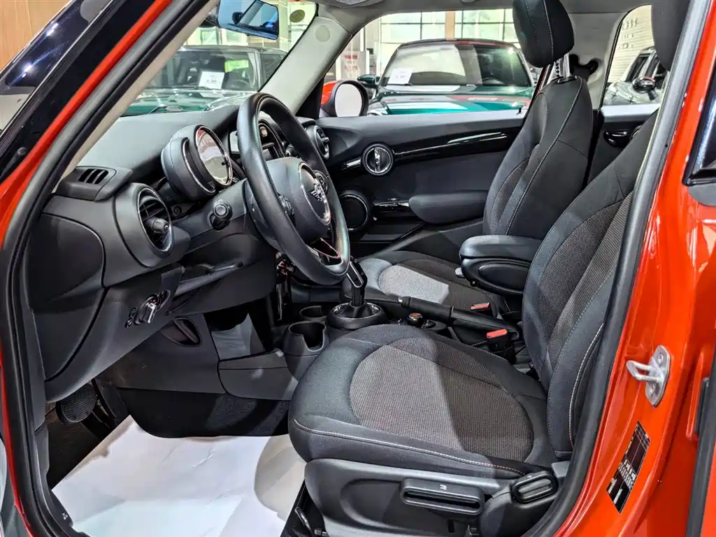 MINI Mini 2019