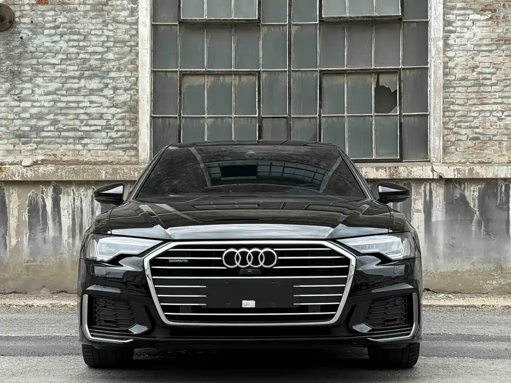 Audi A6L 2019 — фото 1