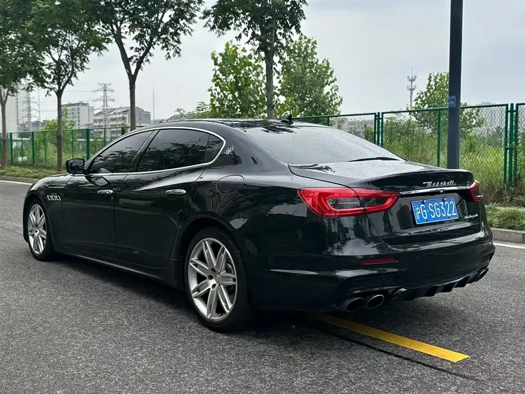Maserati Quattroporte 2015