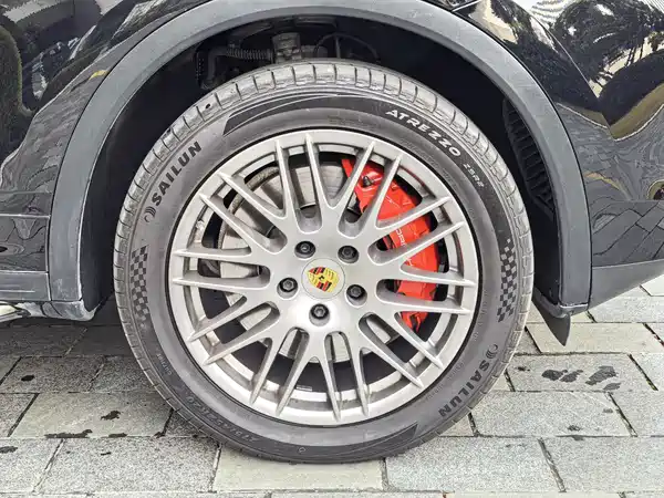 Porsche Cayenne 2015