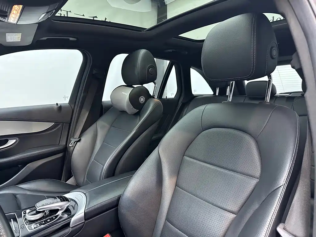 Mercedes-Benz GLC 2017 — фото 17