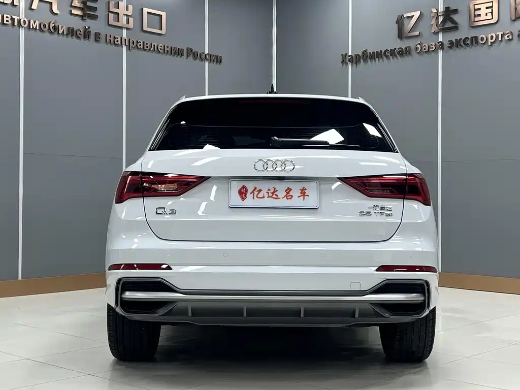 Audi Q3 2021 — фото 5