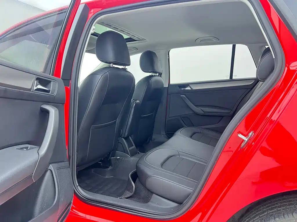 Skoda Rapid Spaceback 2016 — фото 8