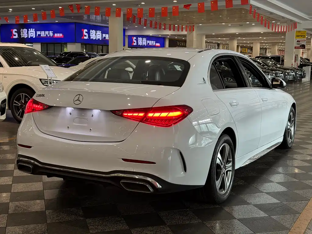 Mercedes-Benz C-Class 2022