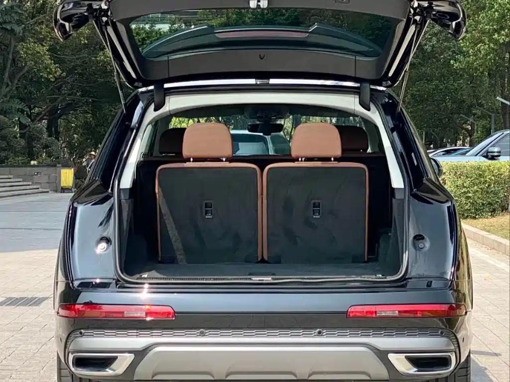Audi Q7 2021 — фото 18