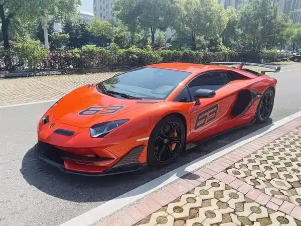 Lamborghini Aventador 2013