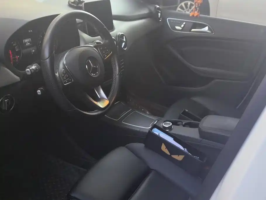 Mercedes-Benz B-Class 2018 — фото 9