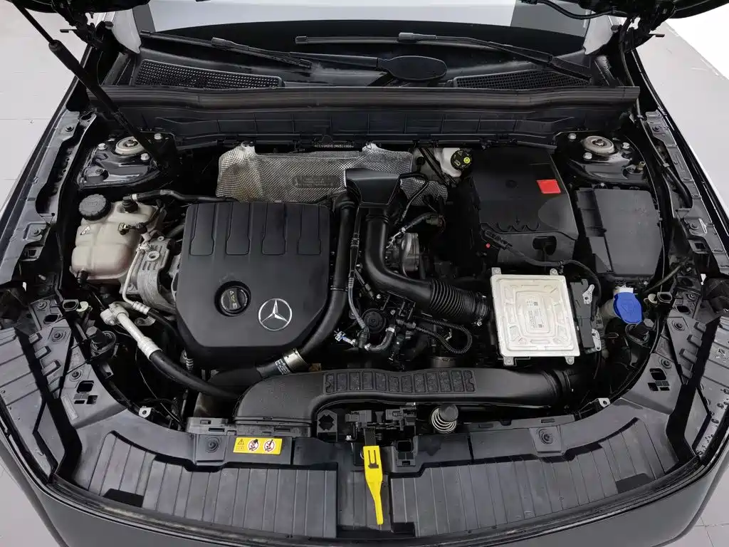 Mercedes-Benz GLB 2021