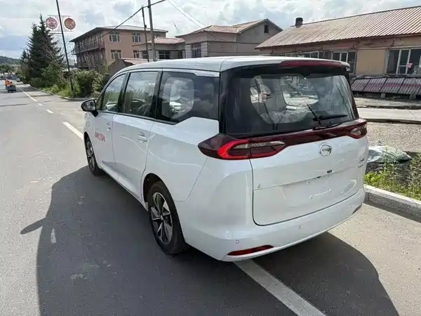 GAC Trumpchi M6 2023
