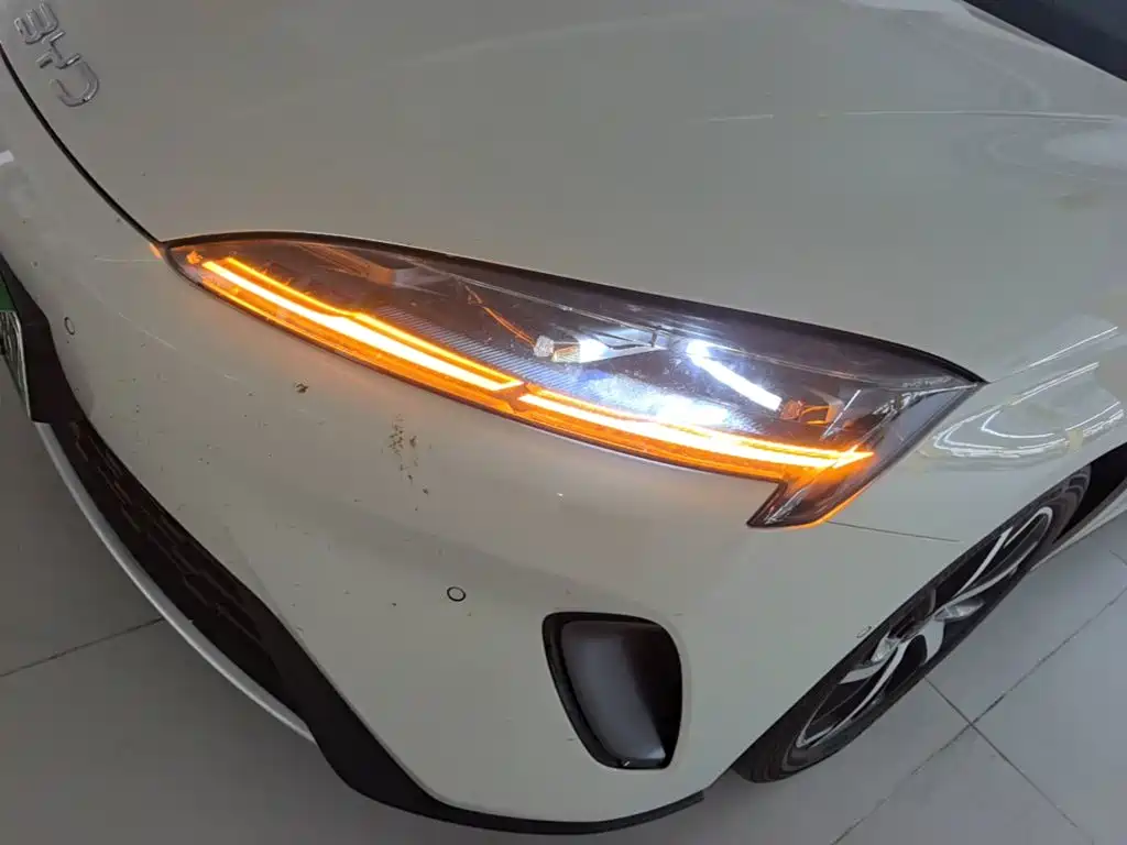BYD Seal 07 DM-i 2025 — фото 24