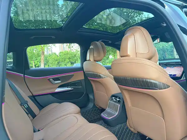 Mercedes-Benz E-Class 2025
