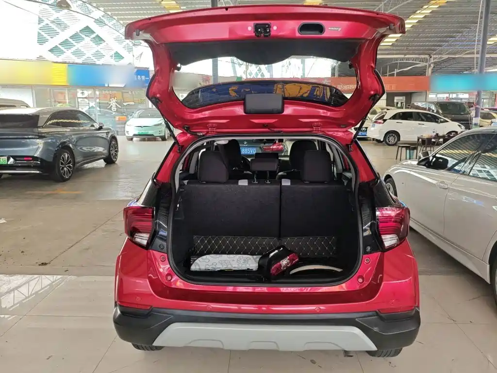 Toyota Yaris L 2020 — фото 9