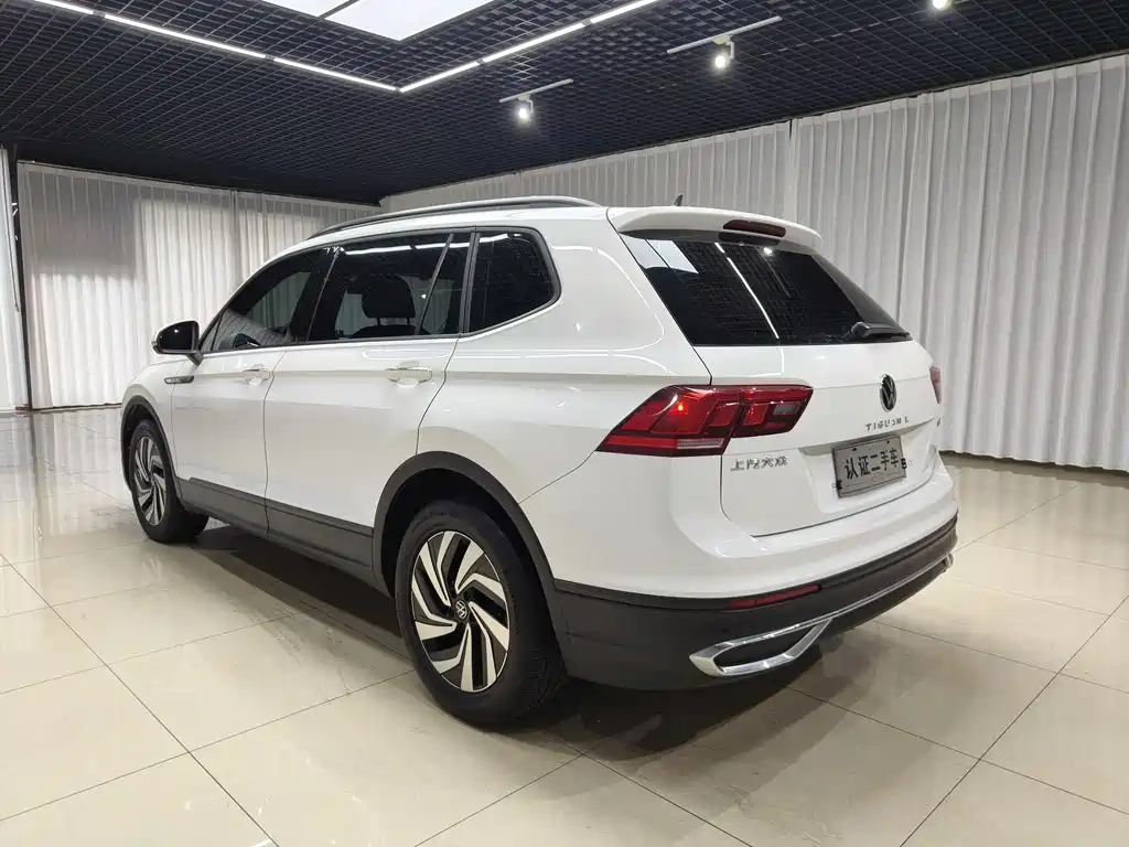 Volkswagen Tiguan L 2022 — фото 6