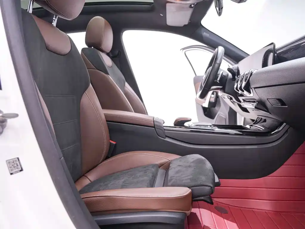 Mercedes-Benz A-Class 2021 — фото 25