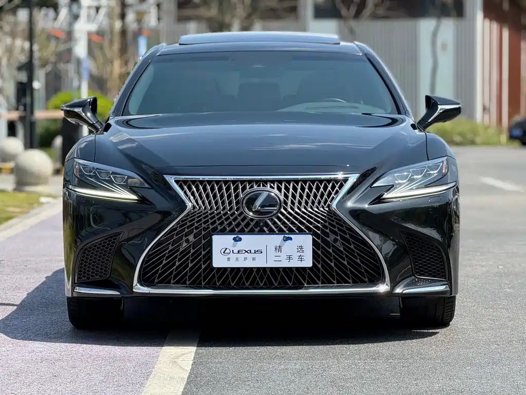 Lexus LS 2019 — фото 2