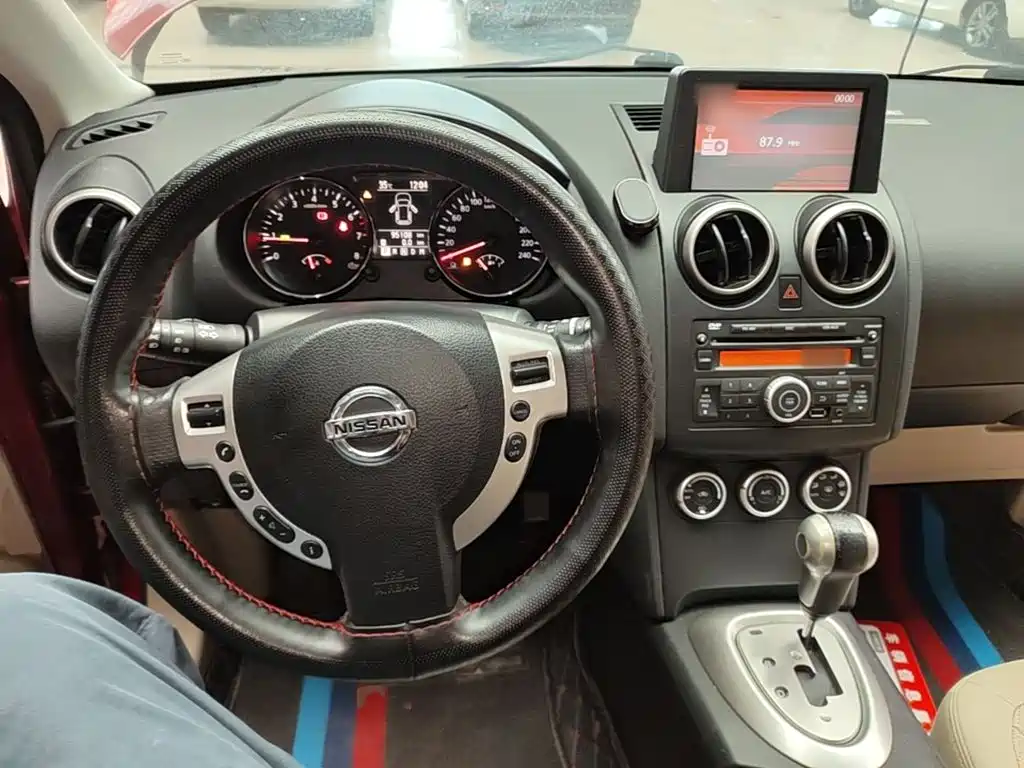 Nissan Qashqai 2015 — фото 10
