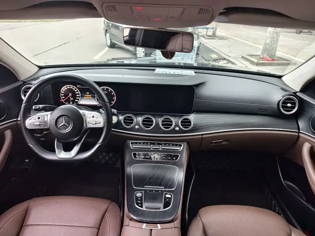 Mercedes-Benz E-Class 2020 — фото 8