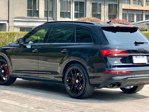 Audi Q7 2021