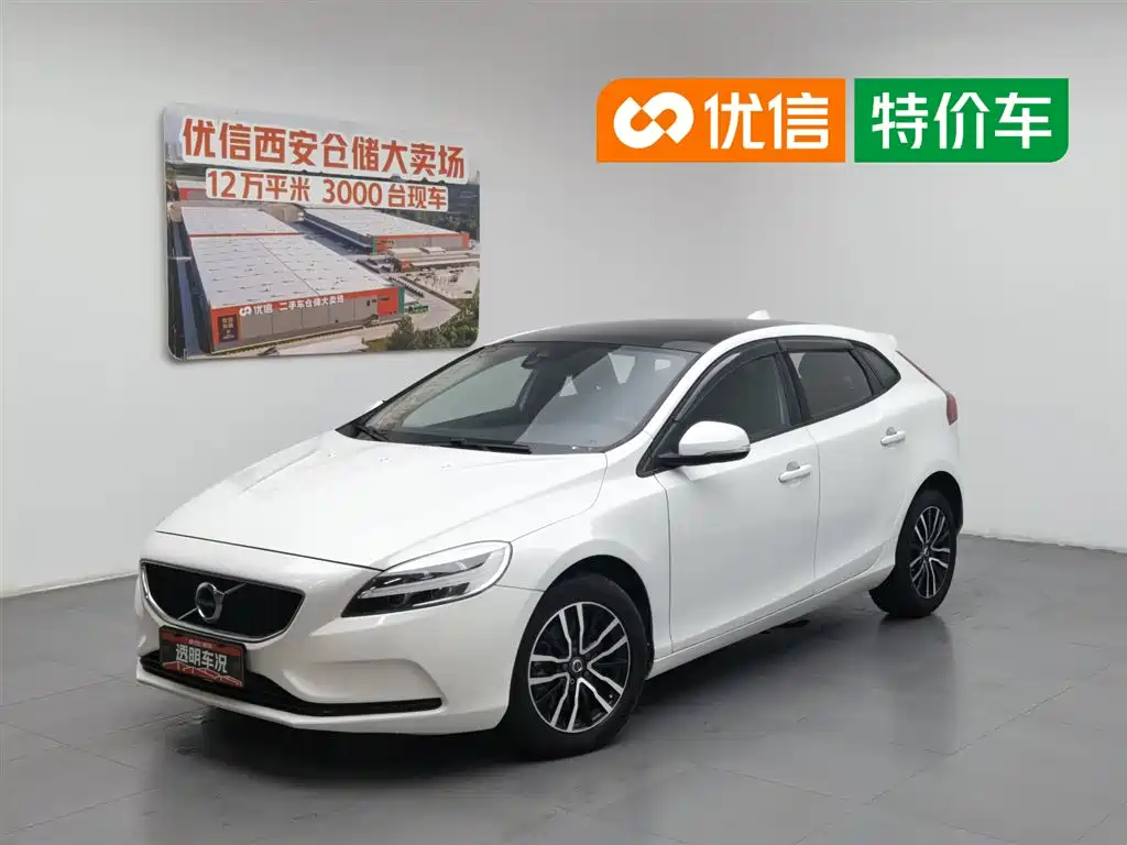 Volvo V40 2018
