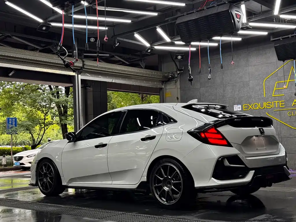 Honda Civic 2020 — фото 10