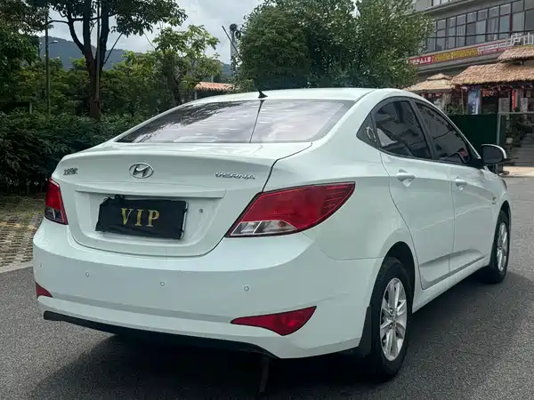 Hyundai Accent 2016
