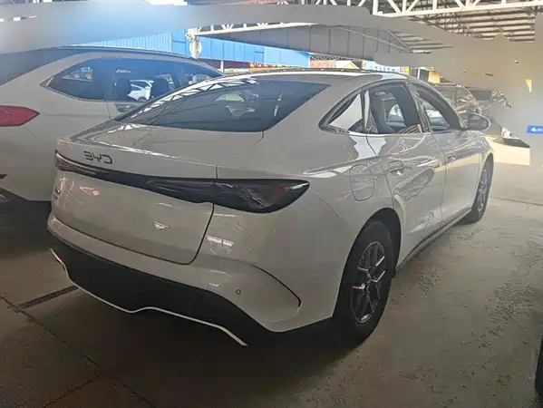 BYD Seal 06 2024