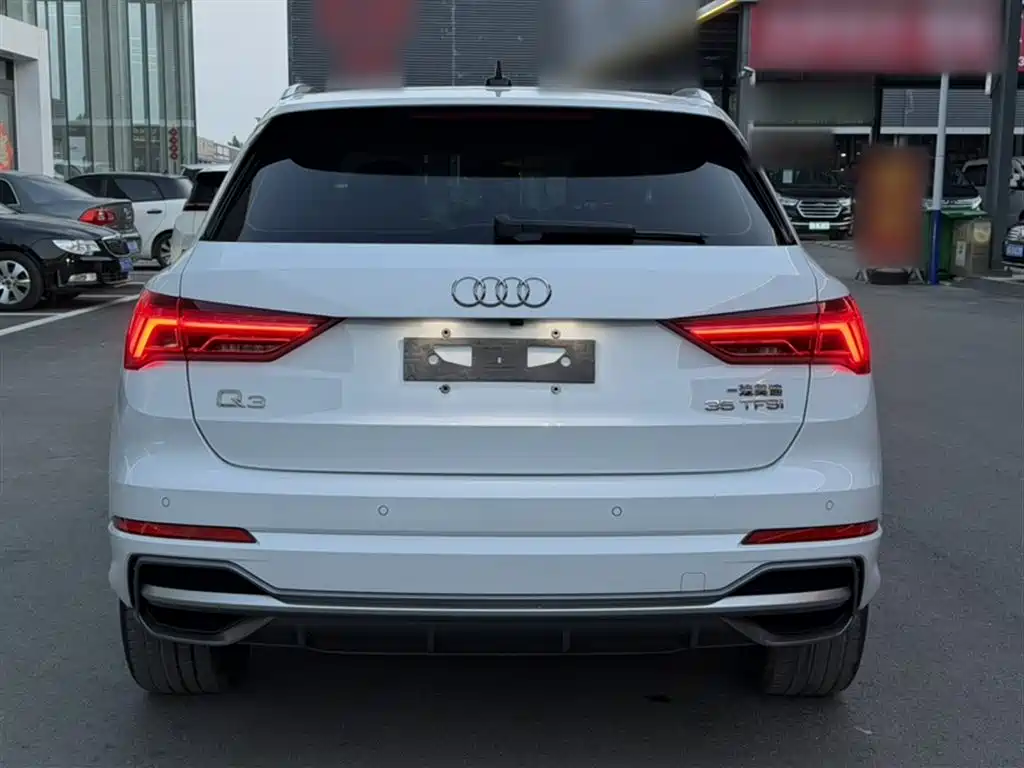 Audi Q3 2022 — фото 9