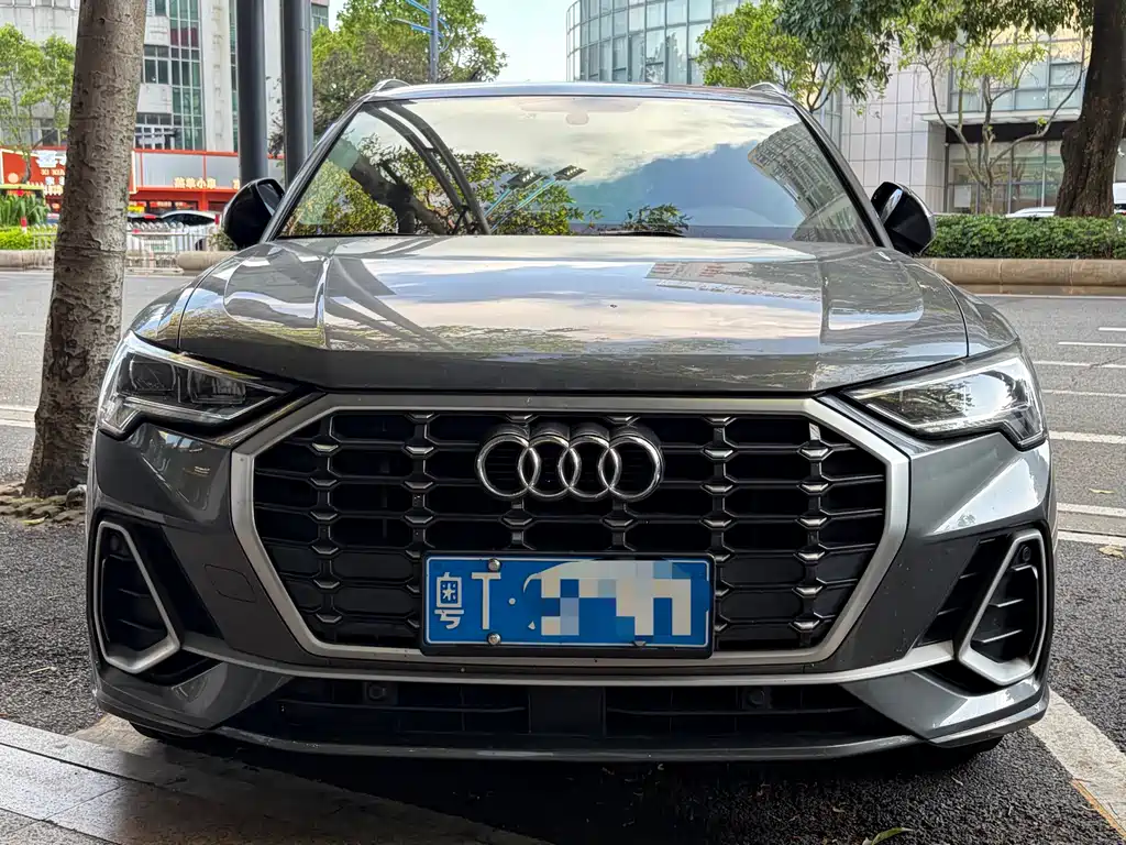 Audi Q3 2021 — фото 2