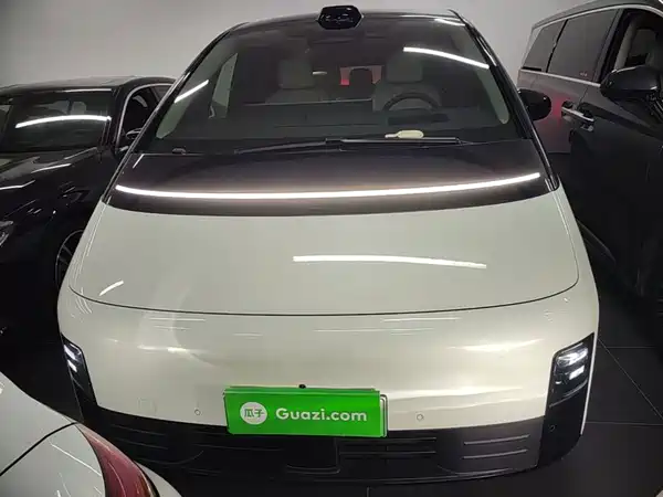Li Auto MEGA 2024
