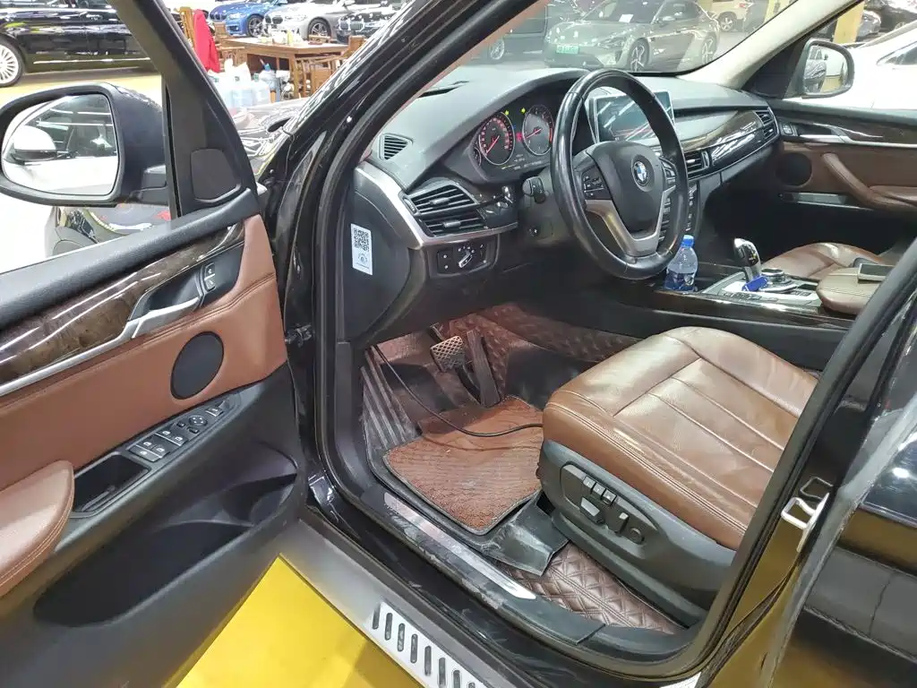 BMW X5 2015 — фото 12