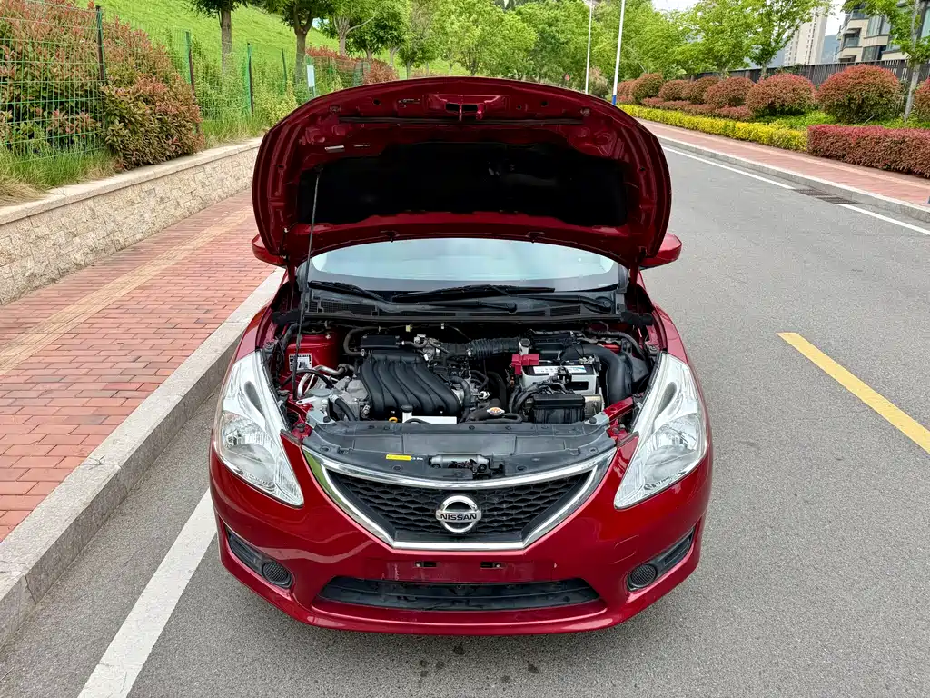 Nissan Tiida 2015 — фото 16