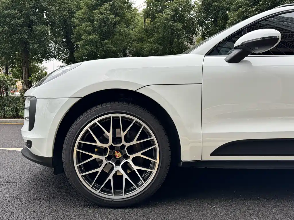 Porsche Macan 2020 — фото 9