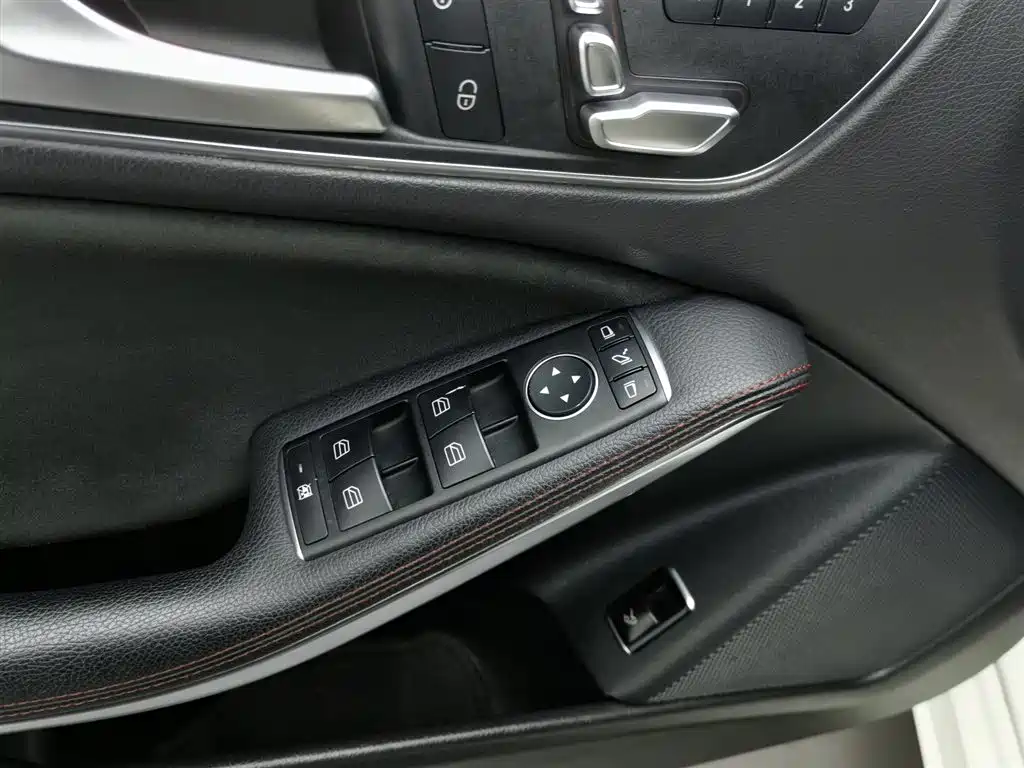 Mercedes-Benz CLA 2017 — фото 9