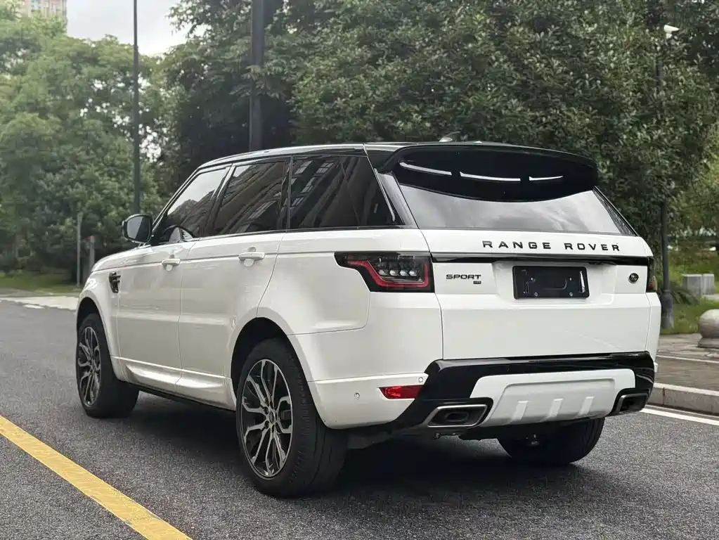 Land Rover Range Rover Sport 2022 — фото 13