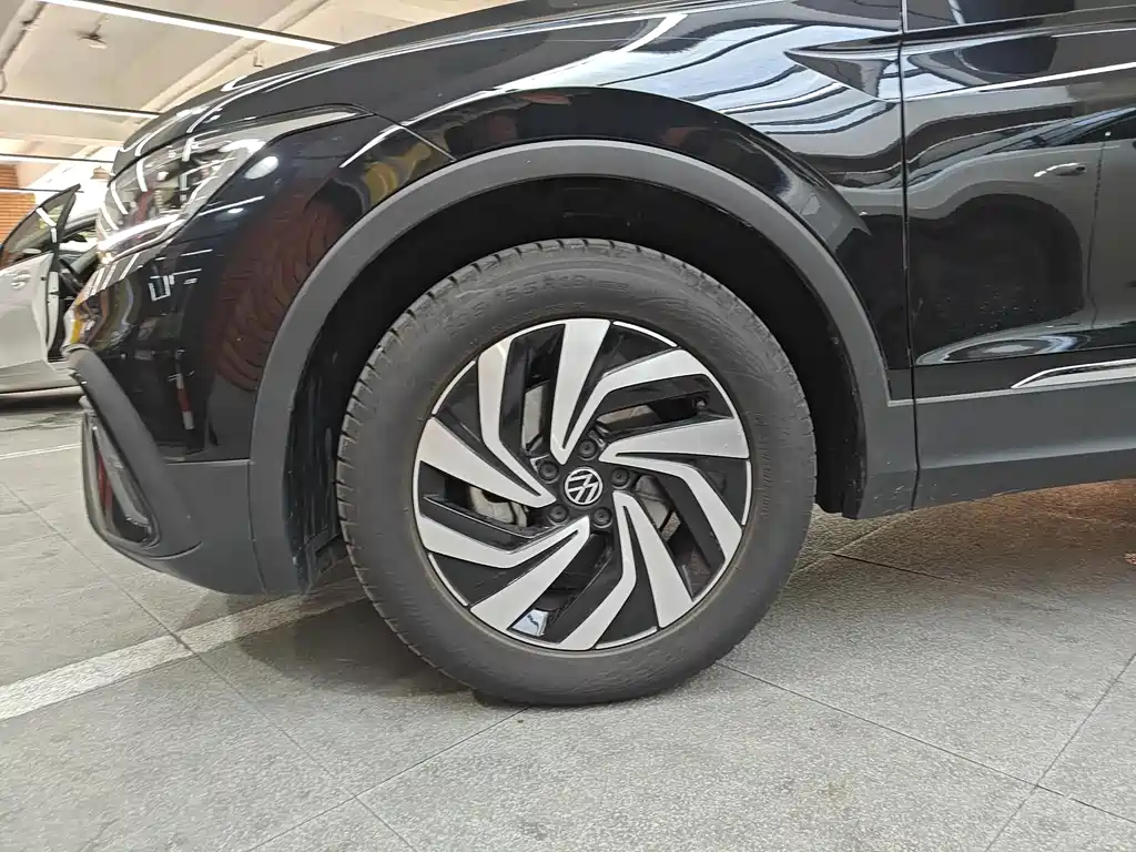 Volkswagen Tiguan L 2025 — фото 14