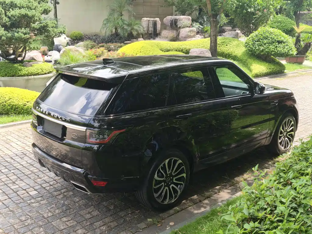 Land Rover Range Rover Sport 2017 — фото 4