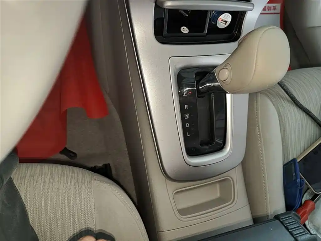 Nissan Sylphy 2016 — фото 14