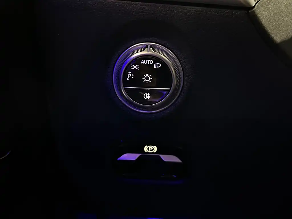 Mercedes-Benz C-Class 2021 — фото 13