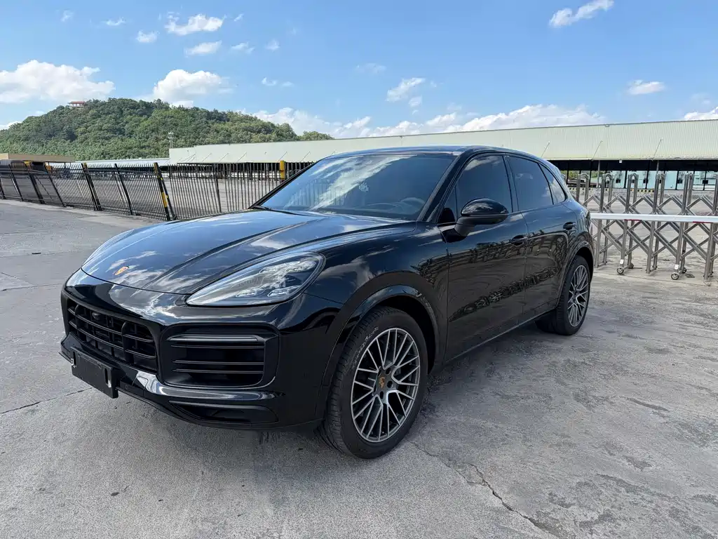 Porsche Cayenne 2023