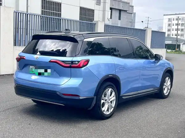 NIO ES8 2018