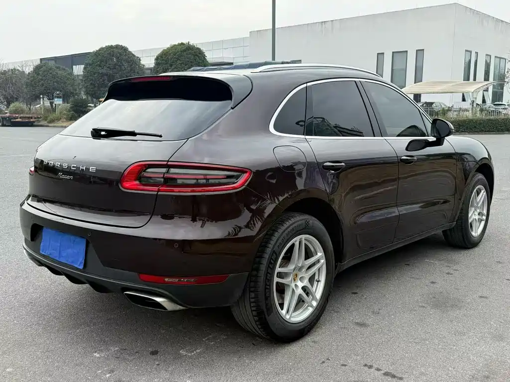 Porsche Macan 2016 — фото 9