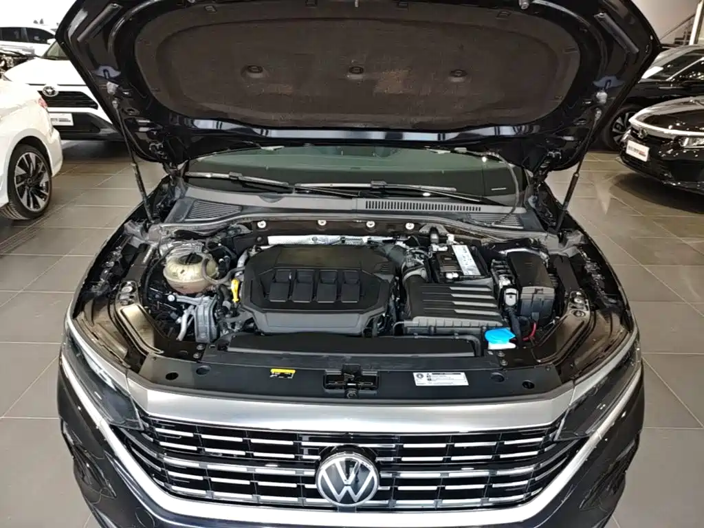 Volkswagen Passat 2021 — фото 20