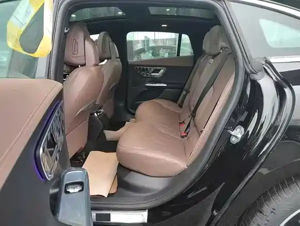 Mercedes-Benz EQE 2025