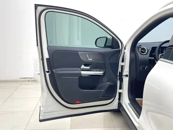 Mercedes-Benz GLA 2020