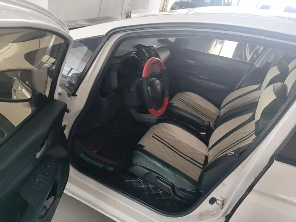 Honda Fit 2018 — фото 16